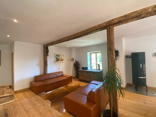 Living/dining area, 1F
