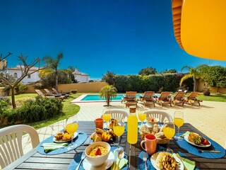 Villa Ferreiras Outdoor Recording 5