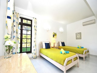 Villa Vale do Garrão  19