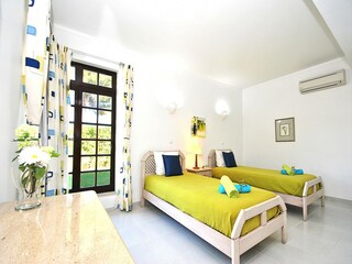 Villa Vale do Garrão  21