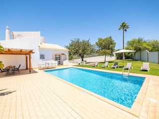 Villa Santa Bárbara De Nexe  36