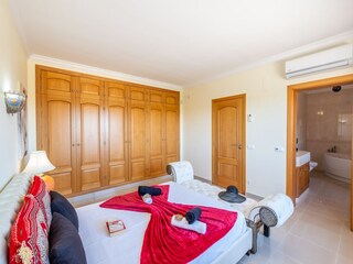 Villa Vale de Parra Features 16