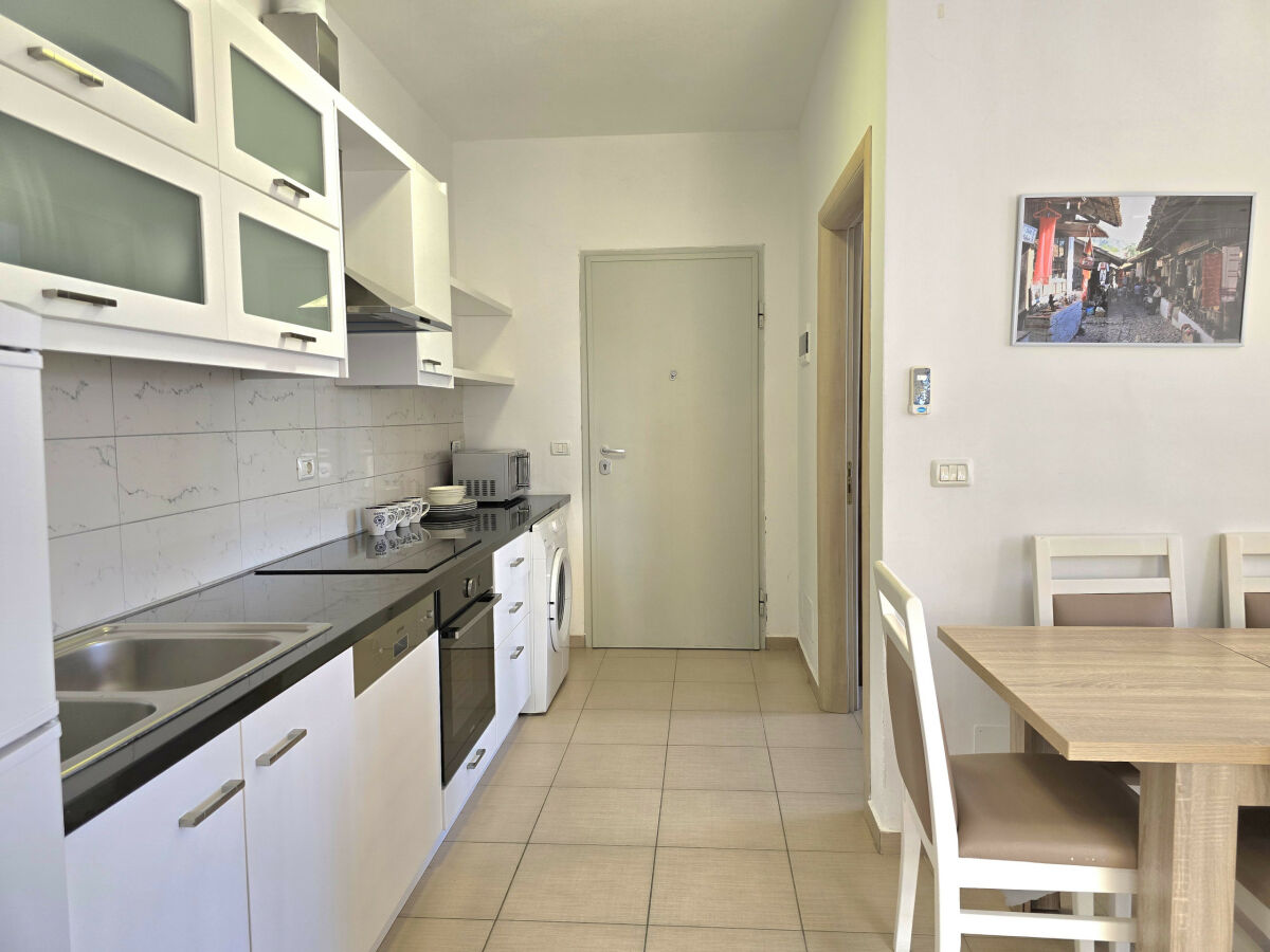 Apartment Gjiri Lalzit Ausstattung 10