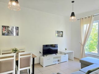 Apartment Gjiri Lalzit  13