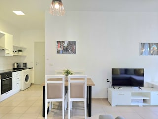 Apartment Gjiri Lalzit  17