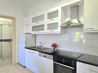 Apartment Gjiri Lalzit  18