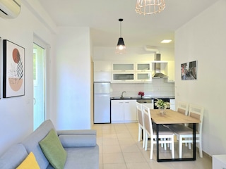 Apartment Gjiri Lalzit  20