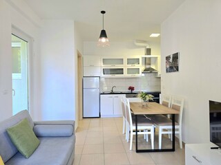 Apartment Gjiri Lalzit  22