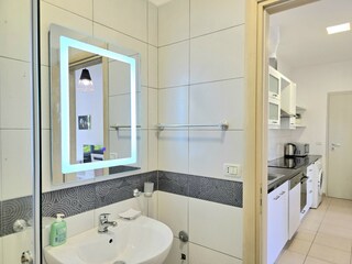 Apartment Gjiri Lalzit  31