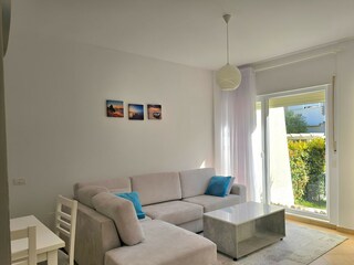 Apartment Gjiri Lalzit  9