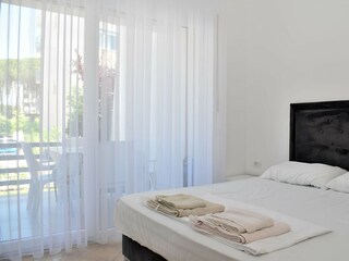 Apartment Gjiri Lalzit  11