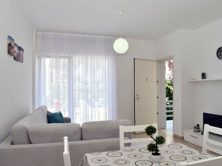 Apartment Gjiri Lalzit  18