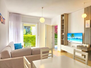Apartment Gjiri Lalzit Ausstattung 11
