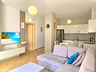 Apartment Gjiri Lalzit Ausstattung 12