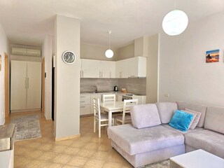 Apartment Gjiri Lalzit Ausstattung 14