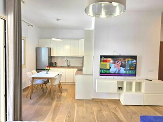 Apartment Gjiri Lalzit Ausstattung 11