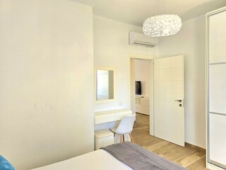 Apartment Gjiri Lalzit Ausstattung 14
