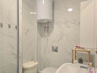 Apartment Gjiri Lalzit Ausstattung 28