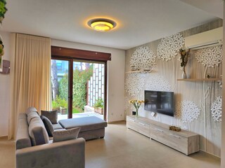 Villa Gjiri Lalzit  26