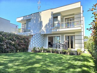 Villa Gjiri Lalzit  31