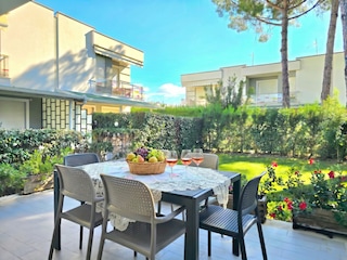 Villa Gjiri Lalzit Outdoor Recording 4