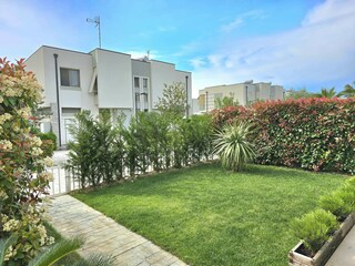 Villa Gjiri Lalzit Environment 29