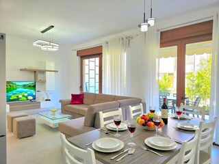 Villa Gjiri Lalzit Features 20