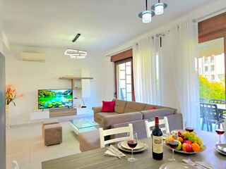 Villa Gjiri Lalzit Features 20