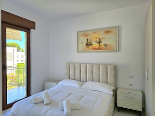 Villa Gjiri Lalzit Features 25