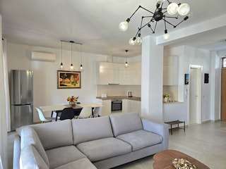 Villa Gjiri Lalzit  15