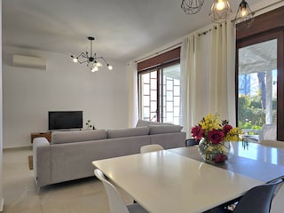 Villa Gjiri Lalzit  18