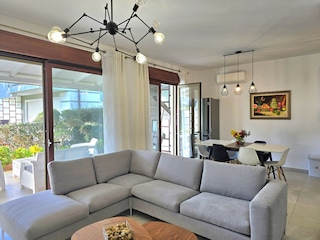 Villa Gjiri Lalzit  20