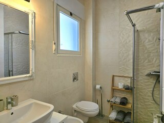 Apartment Gjiri Lalzit Ausstattung 24