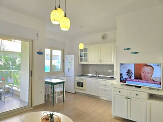 Apartment Gjiri Lalzit  12