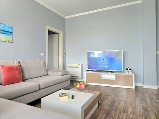 Apartment Gjiri Lalzit Features 14