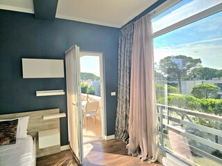 Apartment Gjiri Lalzit Features 22