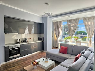 Apartment Gjiri Lalzit Features 9
