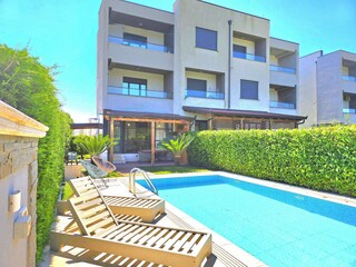 Apartment Gjiri Lalzit  3