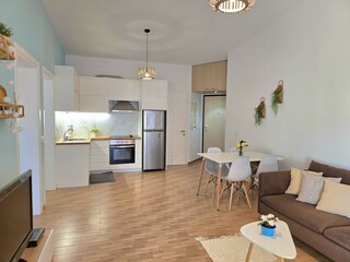 Apartment Gjiri Lalzit  18