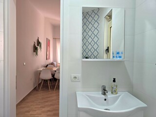 Apartment Gjiri Lalzit  35