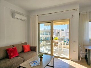 Apartment Gjiri Lalzit Features 26