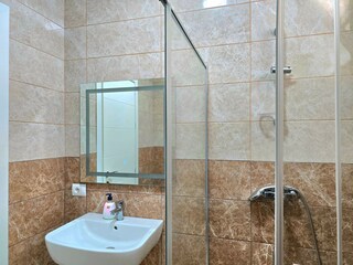 Apartment Gjiri Lalzit Features 31