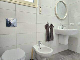 Apartment Gjiri Lalzit Features 27