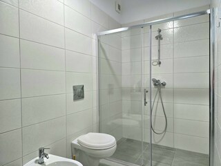 Apartment Gjiri Lalzit Features 29