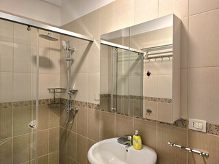 Apartment Gjiri Lalzit  35