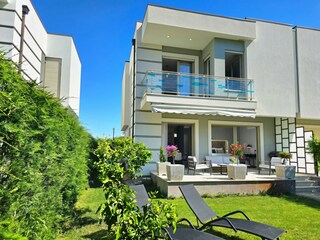 Villa Gjiri Lalzit Außenaufnahme 3