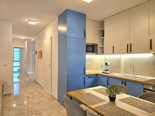 Apartment Gjiri Lalzit Features 21