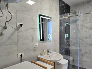 Apartment Gjiri Lalzit Ausstattung 31