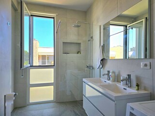 Apartment Gjiri Lalzit Ausstattung 19