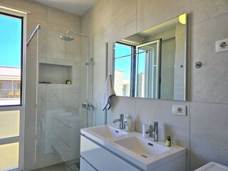 Apartment Gjiri Lalzit Ausstattung 30